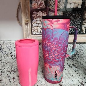 Corkcicle 30 oz Tumbler with Hydrapeak Koozie